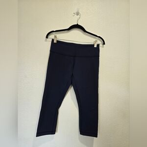 Capri Lululemon Navy Leggings